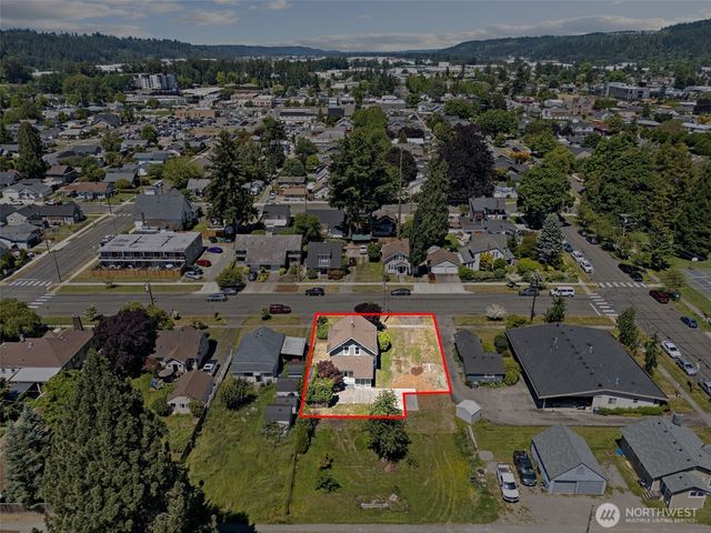 1118 Thompson Street, Sumner, WA 98390