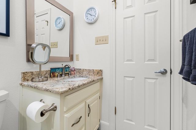 902 W 18th ST B, Austin, TX 78701