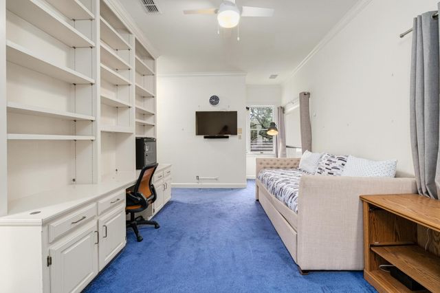 902 W 18th ST B, Austin, TX 78701