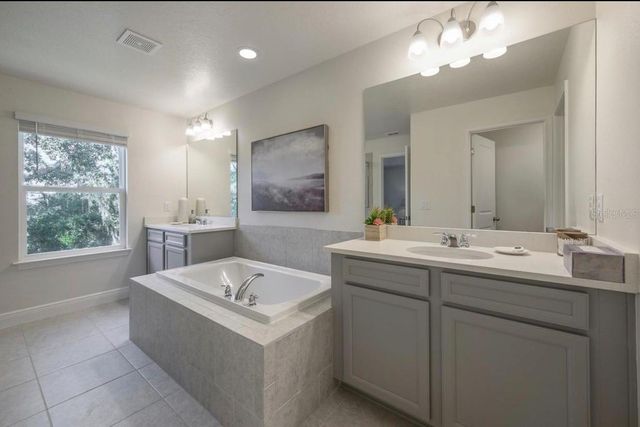 10128 NEWEL VALLEY LOOP, Riverview, FL 33569