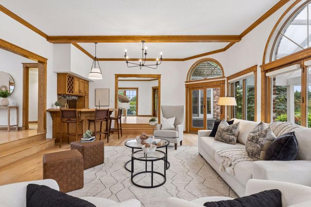 75 Apple Orchard Road, Dellwood, MN 55110