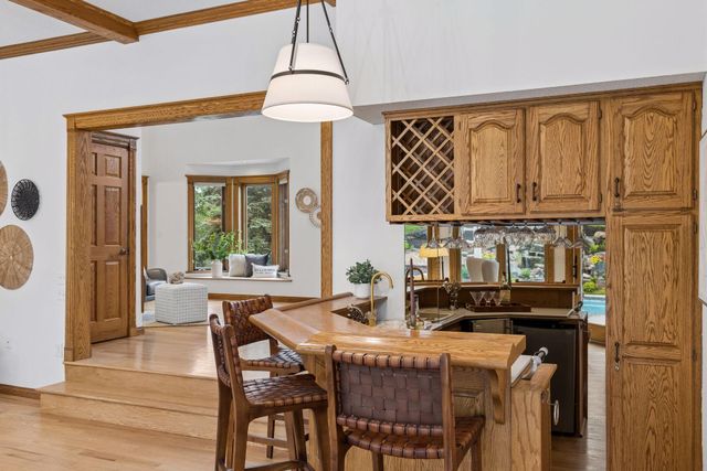 75 Apple Orchard Road, Dellwood, MN 55110