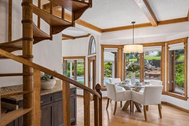 75 Apple Orchard Road, Dellwood, MN 55110
