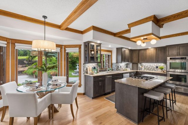 75 Apple Orchard Road, Dellwood, MN 55110