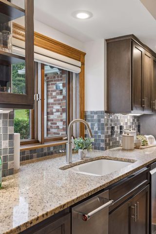 75 Apple Orchard Road, Dellwood, MN 55110