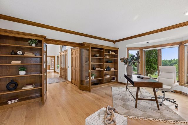 75 Apple Orchard Road, Dellwood, MN 55110