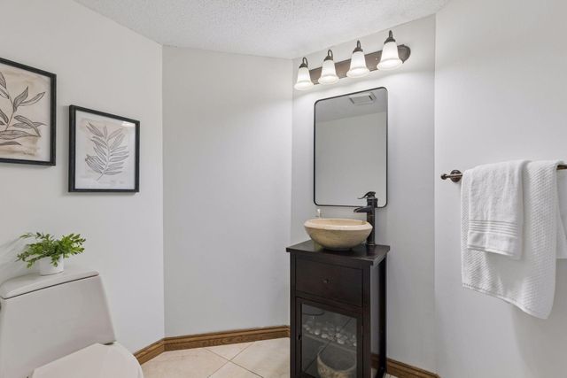 75 Apple Orchard Road, Dellwood, MN 55110