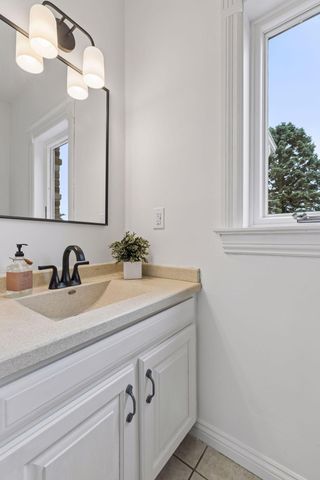 75 Apple Orchard Road, Dellwood, MN 55110