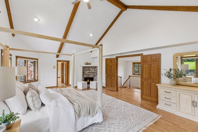 75 Apple Orchard Road, Dellwood, MN 55110