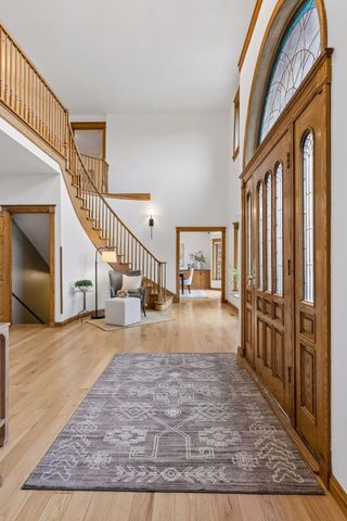 75 Apple Orchard Road, Dellwood, MN 55110