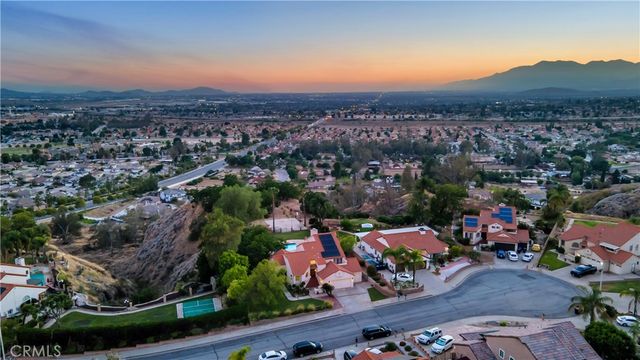 7204 Leedom Drive, Highland, CA 92346