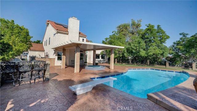 7204 Leedom Drive, Highland, CA 92346