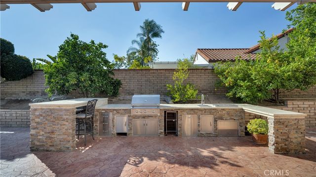 7204 Leedom Drive, Highland, CA 92346
