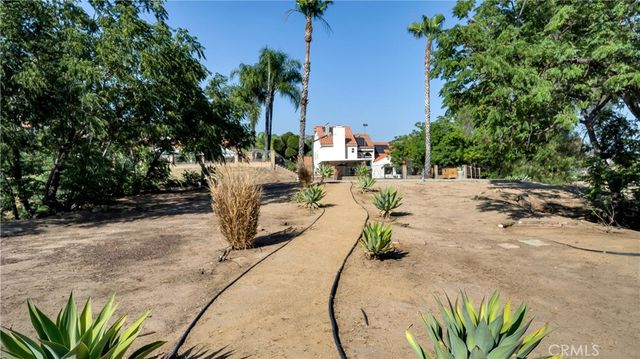 7204 Leedom Drive, Highland, CA 92346
