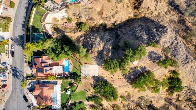 7204 Leedom Drive, Highland, CA 92346