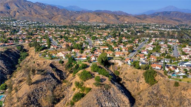 7204 Leedom Drive, Highland, CA 92346