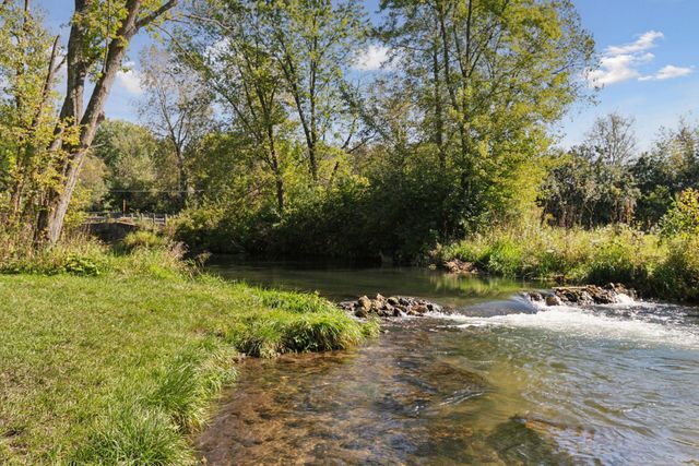 1171 30th Avenue, River Falls, WI 54022