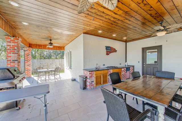 104 Pasture Court, Thibodaux, LA 70301