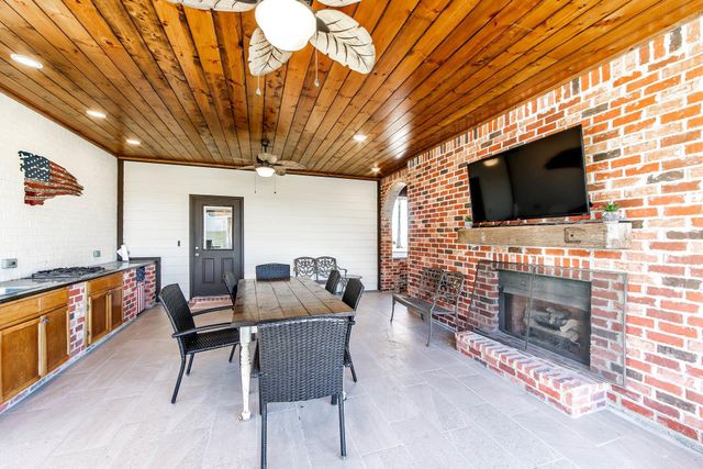 104 Pasture Court, Thibodaux, LA 70301