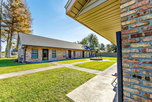 104 Pasture Court, Thibodaux, LA 70301