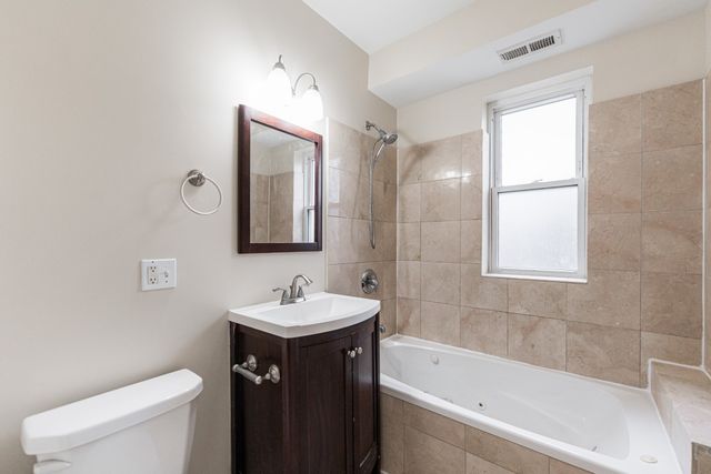 4606 N MONTICELLO Avenue 3N, Chicago, IL 60625