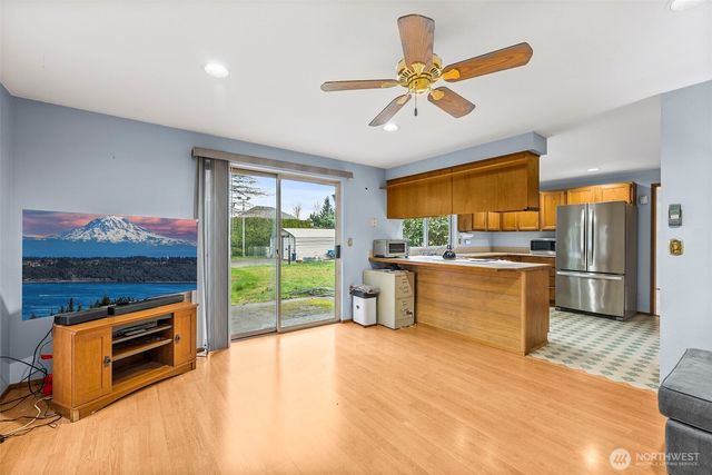 5717 60th Street Ct W, University Place, WA 98467