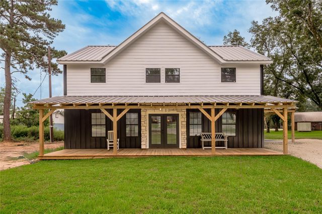 216 N Fm 225, Douglass, TX 75943