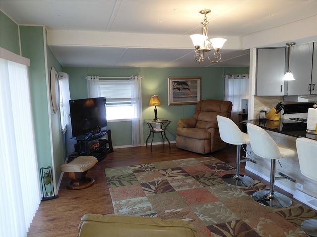 980 7TH STREET NW 1, Largo, FL 33770