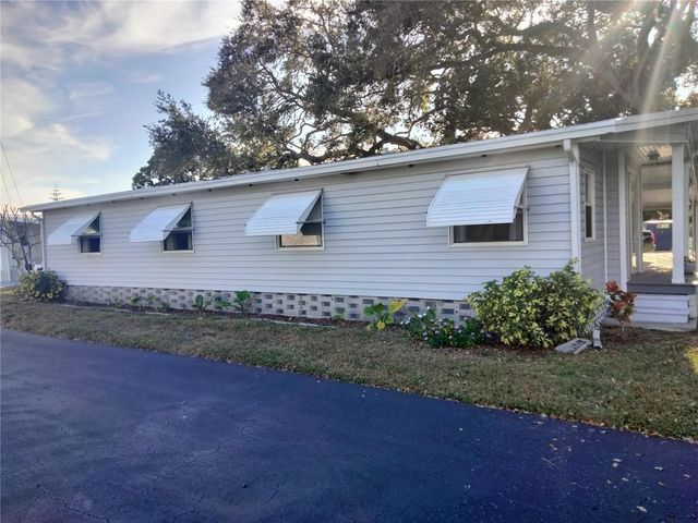 980 7TH STREET NW 1, Largo, FL 33770