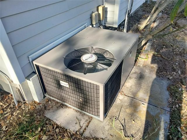 980 7TH STREET NW 1, Largo, FL 33770