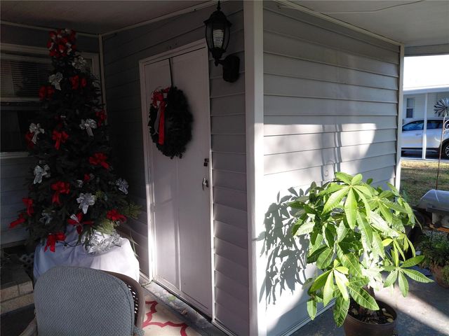 980 7TH STREET NW 1, Largo, FL 33770