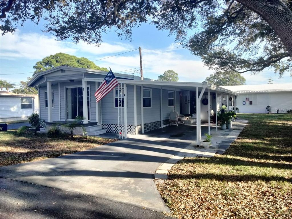 980 7TH STREET NW 1, Largo, FL 33770