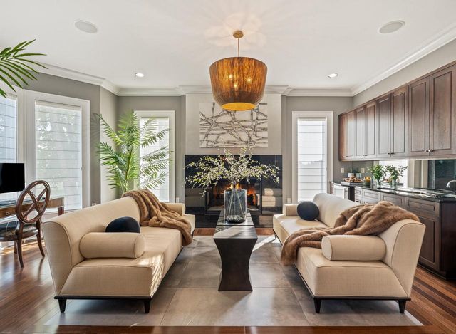 S17W28902 Price COURT, Waukesha, WI 53188