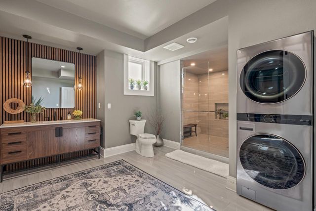 S17W28902 Price COURT, Waukesha, WI 53188