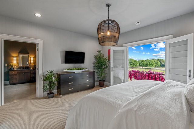 S17W28902 Price COURT, Waukesha, WI 53188