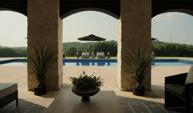 S17W28902 Price COURT, Waukesha, WI 53188