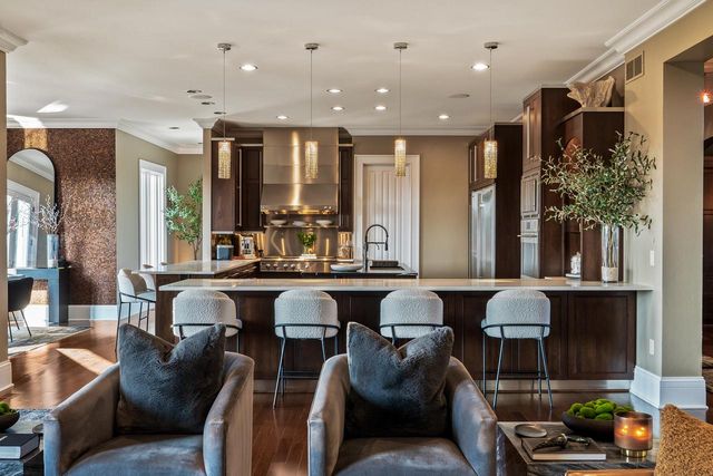 S17W28902 Price COURT, Waukesha, WI 53188