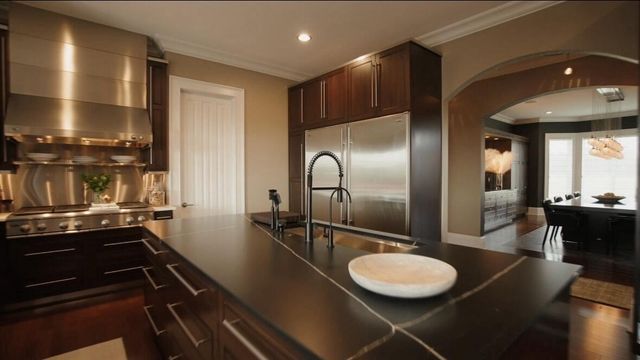 S17W28902 Price COURT, Waukesha, WI 53188