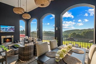 S17W28902 Price COURT, Waukesha, WI 53188