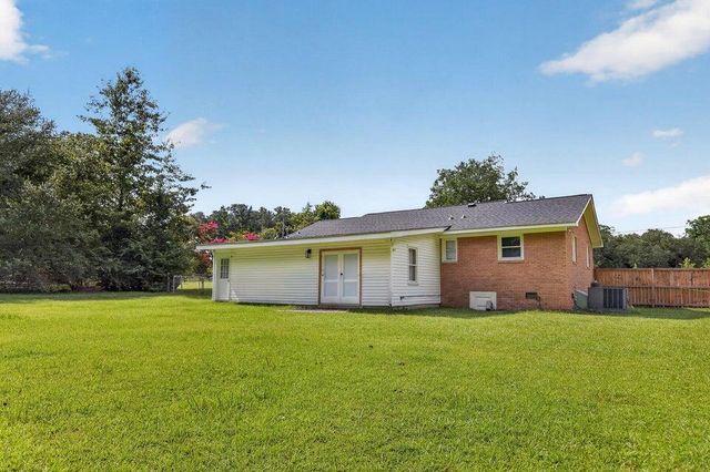 504 W Butternut Road, Summerville, SC 29483