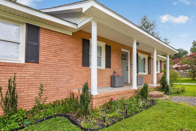 504 W Butternut Road, Summerville, SC 29483