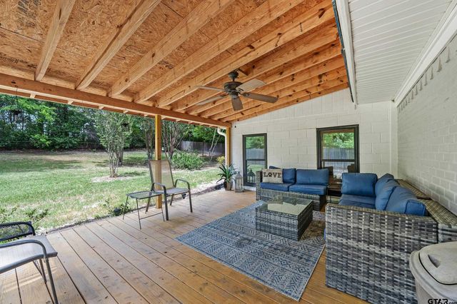 1013 Emily, Mineola, TX 75773