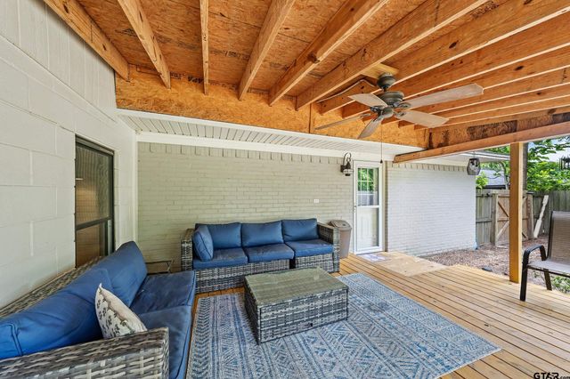 1013 Emily, Mineola, TX 75773