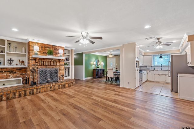 1013 Emily, Mineola, TX 75773