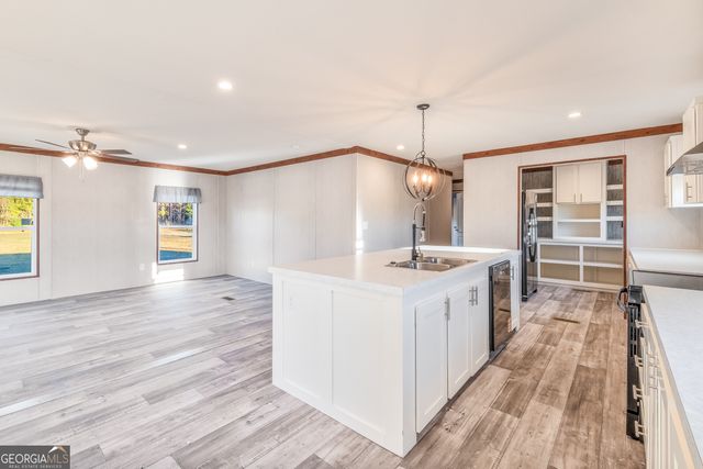 796 Lud Oquinn Road, Odum, GA 31555