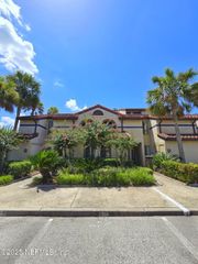 3809 LAVISTA Circle, 221, Jacksonville, FL 32217
