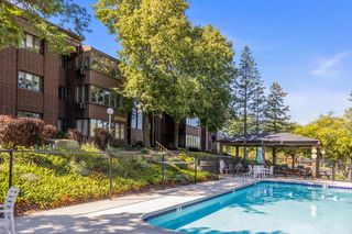 N84W15750 Ridge ROAD #106, Menomonee Falls, WI 53051
