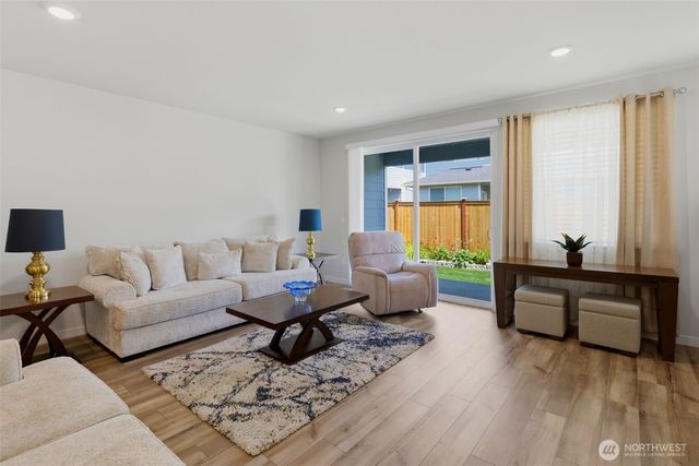 18201 132nd Avenue E, Puyallup, WA 98374