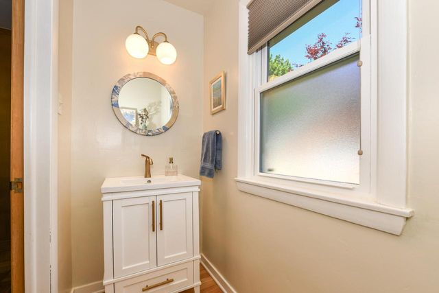 9740 W Center STREET, Milwaukee, WI 53222