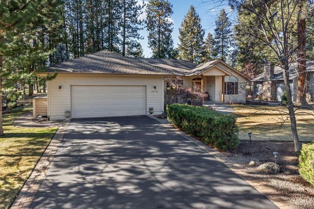 60749 Golf Village Loop, Bend, OR 97702